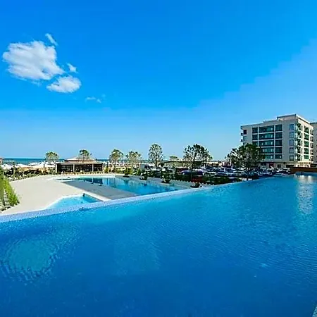 Nereide - Complex Infinity Pool Constanţa